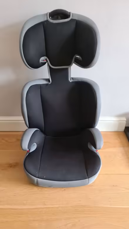 Photo of free Child car seat/booster sest (Markfield LE67) #2