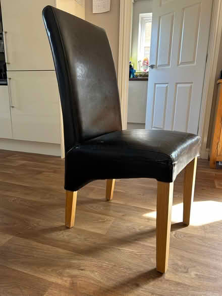 Photo of free 6 dining room chairs (Belper Whitemoor area) #1