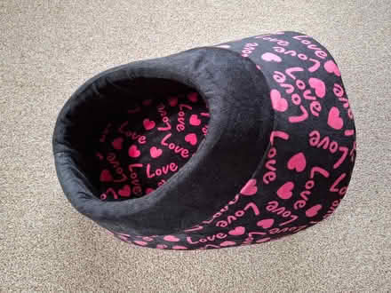 Photo of free Cat bed (Cam GL11) #1