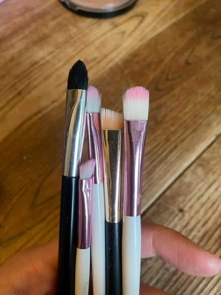 Photo of free makeup brushes (SE4) #2