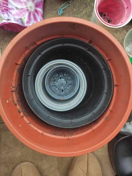 Photo of free Plastic plant pots (Weybridge, KT13) #1