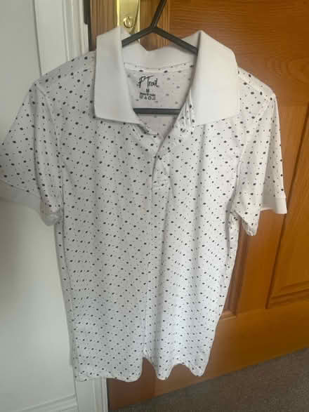 Photo of free Tshirt (B91) #1