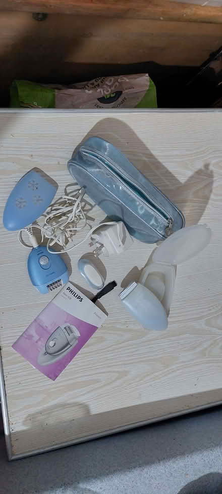 Photo of free Phillips Satin Ice depilator and accessories (Glusburn BD20) #1