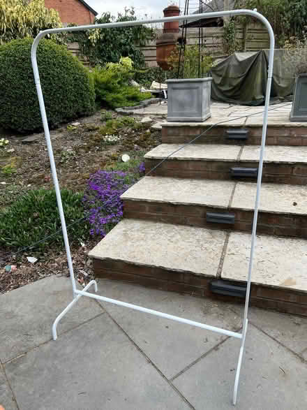 Photo of free Clothes rail (Lingen SY7) #1