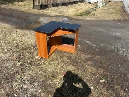 Photo of free Corner computer desk (Gloucester Glen) #1