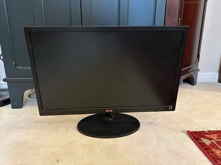 Photo of free LG monitor (Hammersmith W6) #1