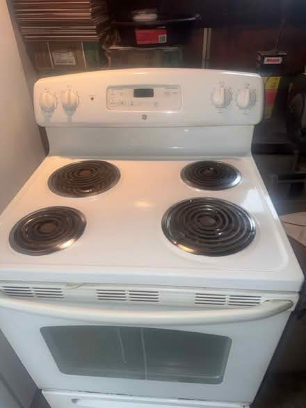 Photo of free GE Electric Stove (Ypsilanti Township) #3