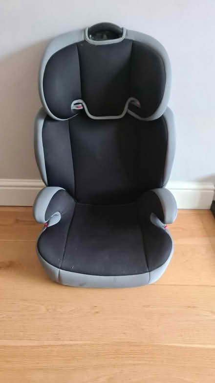 Photo of free Child car seat/booster sest (Markfield LE67) #1