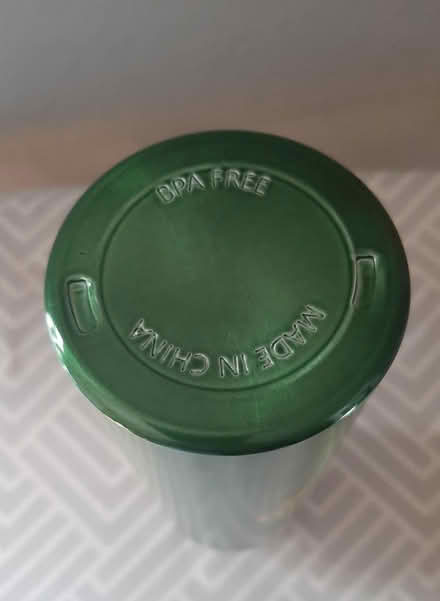 Photo of free New water bottle (Bloor St W & South Kingsway) #4