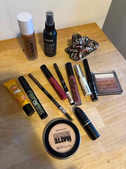 Photo of free makeup/beauty items including mac (Peckham Rye) #1