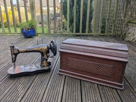 Photo of free Vintage sewing machine (Bradway S17) #1