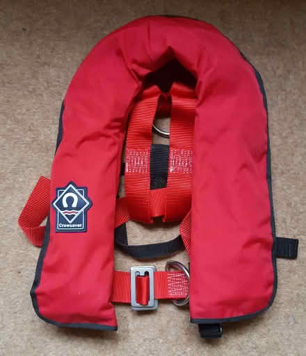 Photo of free Kids Lifejacket (Crowthorne RG45) #1