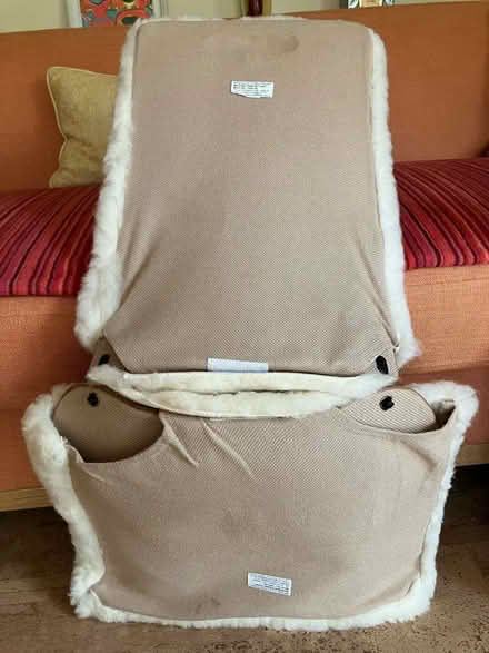 Photo of free Moulded car seat, fleece (Wargrave RG10) #2