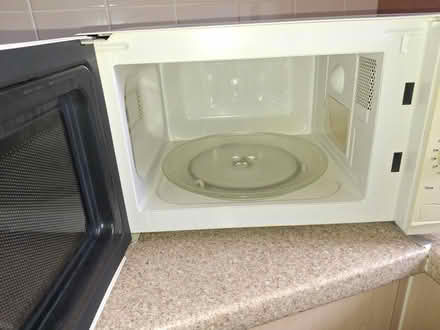 Photo of free Microwave (Camborne Cornwall) #3