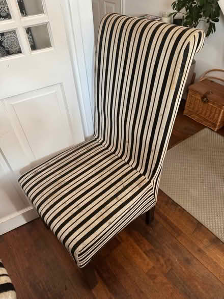 Photo of free 4 chairs (Barkingside IG5) #1