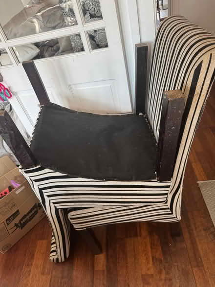 Photo of free 4 chairs (Barkingside IG5) #3