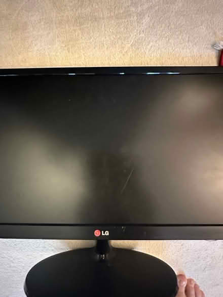 Photo of free LG monitor (Hammersmith W6) #2