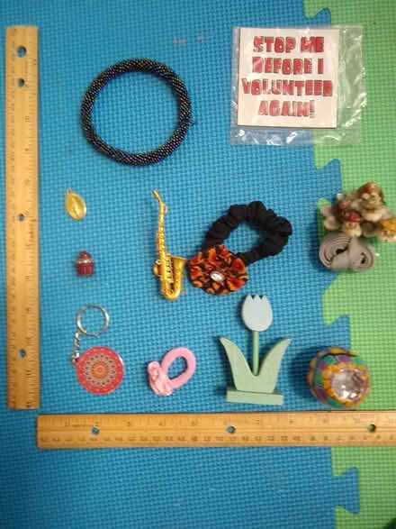 Photo of free misc small items - Easter baskets? (downtown Downers Grove) #1