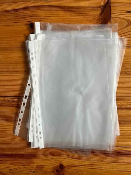 Photo of free over 30 plastic folder files (Poulner BH24) #1