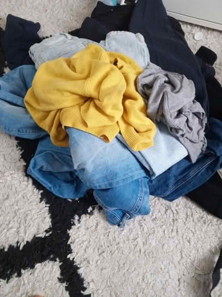 Photo of free Female clothes (Stoke Newington N16) #2