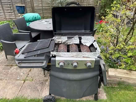 Photo of free Old gas BBQ (Twyford RG10) #1