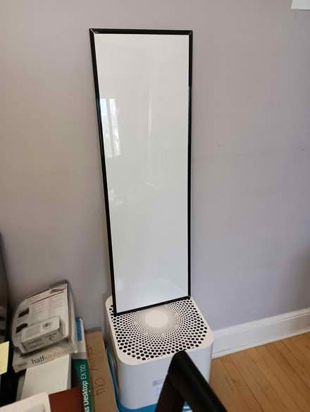 Photo of free Long picture frame (Yonge/Sheppard) #1