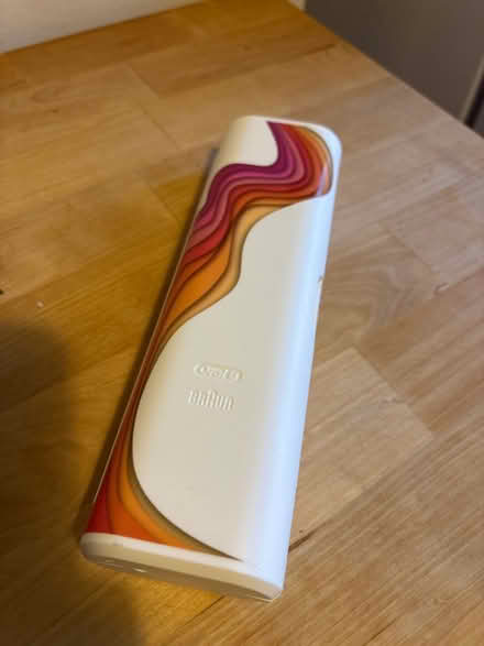 Photo of free oral b toothbrush case (Peckham Rye) #1