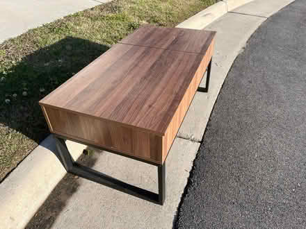 Photo of free Table (Near sleepy hole golf course) #1
