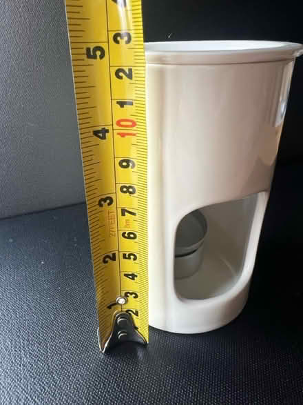 Photo of free White ceramic tea light oil burner (Twickenham TW2) #4