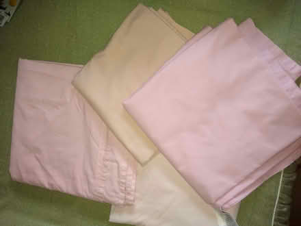 Photo of free Four pink king-size sheets (Top Amersham HP6) #1