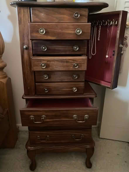 Photo of free Wooden jewelry box with drawers (Blue Island) #2