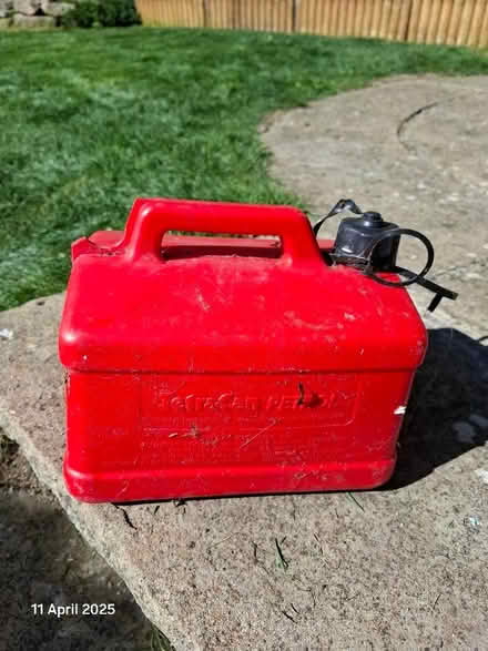 Photo of free 5L Fuel Can (Kingsdown SN2) #1