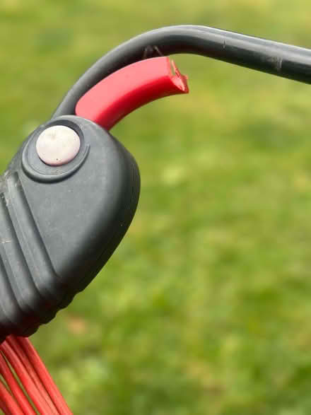 Photo of free Lawnmower, handle snapped but works fine (Collier Row RM1) #3