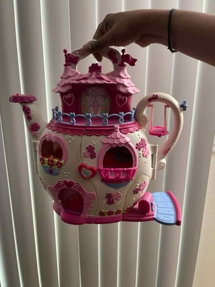 Photo of free Pony house/toy (Sunnyvale (near CalTrain)) #1