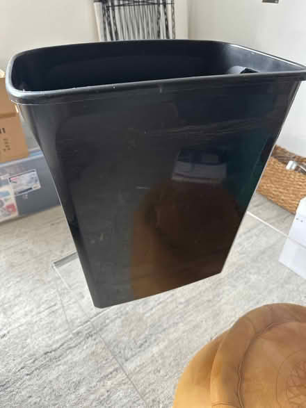 Photo of free Garbage/rubbish bin (Bayswater W2) #1