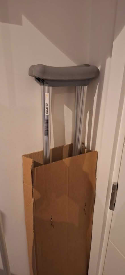 Photo of free pair of crutches (TW8) #1
