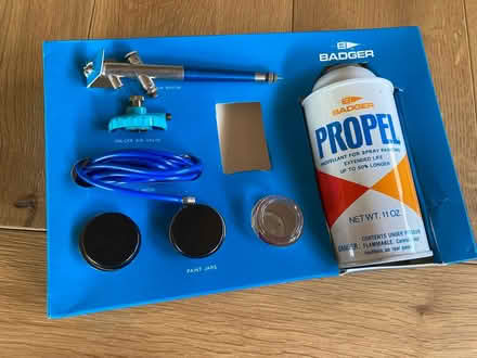 Photo of free two airbrush kits (Downers Grove, south side) #3