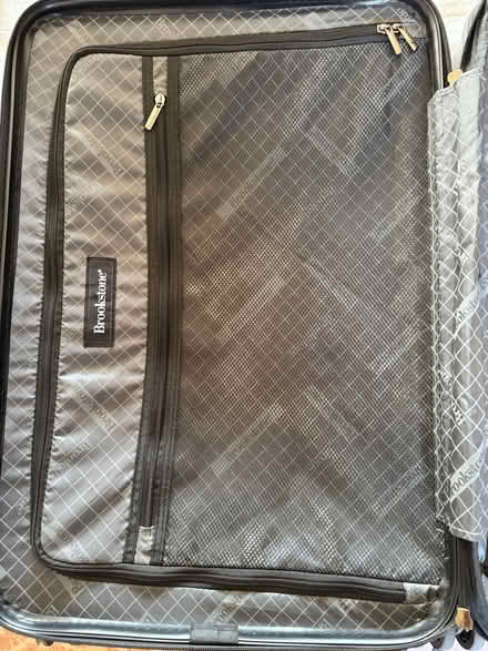 Photo of free Hard shell spinner medium suitcase (Woolhampton RG7) #2