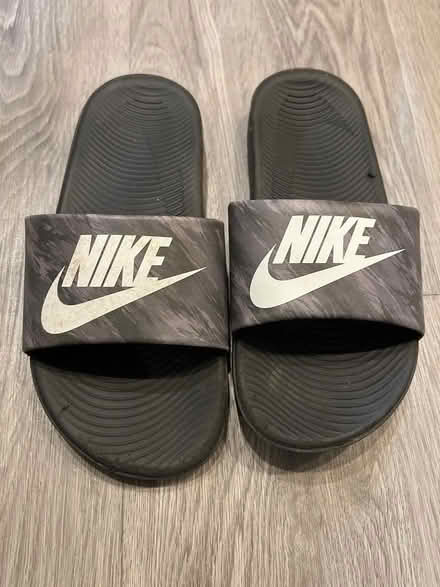 Photo of free Kids Nike sliders, size 2.5 (Norbiton KT1) #1
