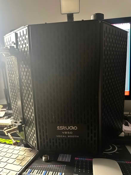 Photo of free Estudio VR50 Vocal Booth (Southwark) #1