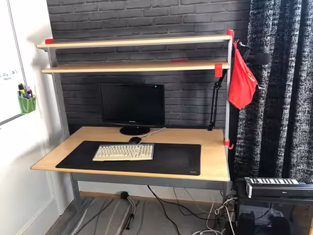 Photo of free Desk (SE23) #1