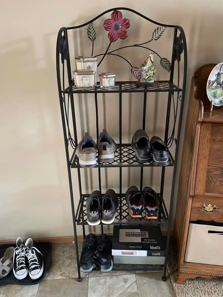 Photo of free Metal Etagere (CR42/Flagstaff. Apple Valley) #1