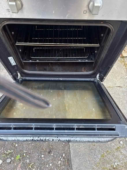 Photo of free Oven & hove (Norbury CR7) #2