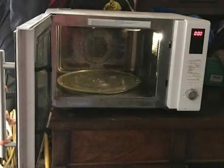 Photo of free Microwave oven (Old Sodbury BS37) #2