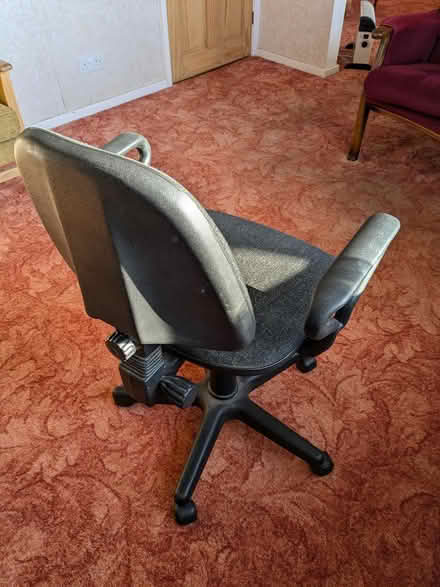 Photo of free office chair (Wirksworth south DE4) #2
