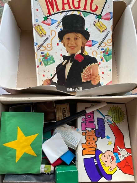 Photo of free Magic tricks and Book (Southdown AL5) #1