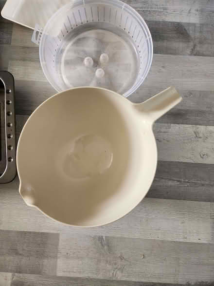 Photo of free Kitchen items (E8) #3