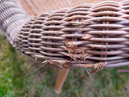 Photo of free Rattan settee (Dawley TF4) #3