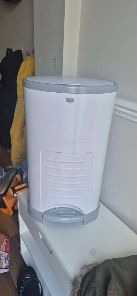 Photo of free Nappy bin (Barkingside IG2) #1