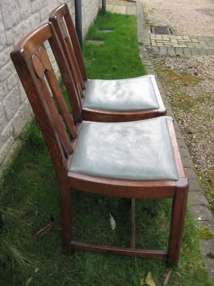 Photo of free A pair of dining chairs. (Witney OX28) #2